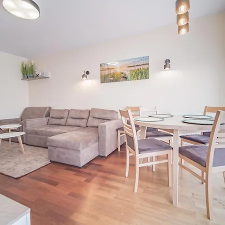 Moya Bay Appartement *